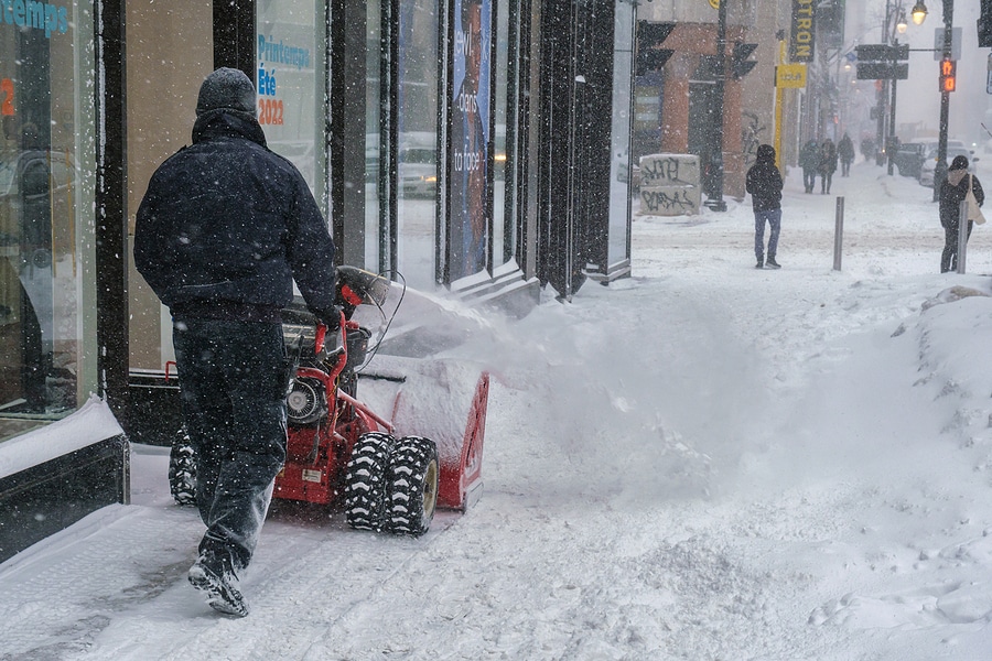 Should I Hire a Snow Removal Service or Do It Myself?